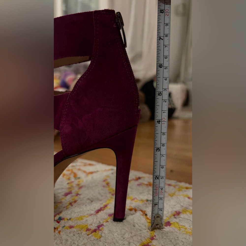 Suede Via Spiga Fuschia Women's Tassled Heels - Picture 12 of 12